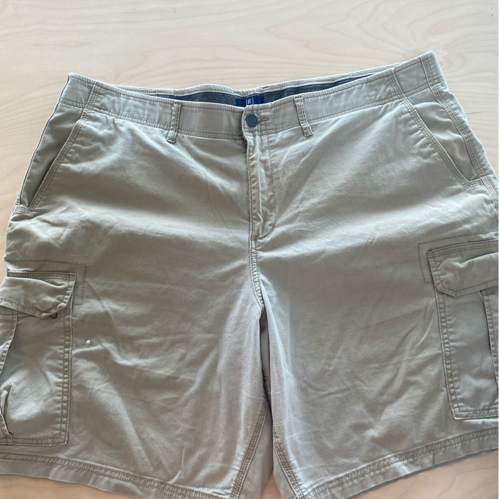 George Cargo Style Shorts size 44 (FM)